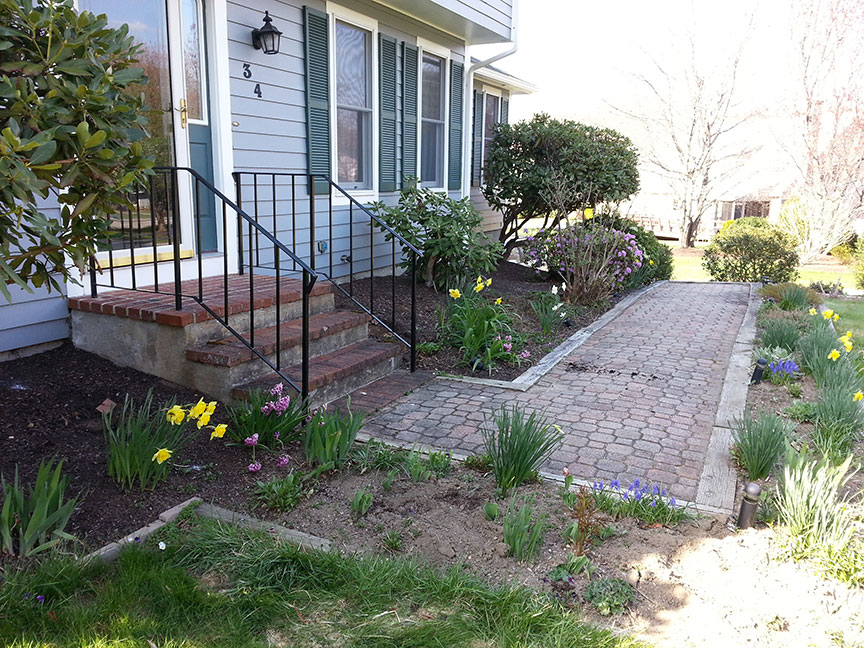 Old Walkway - Landing, stairs and railings